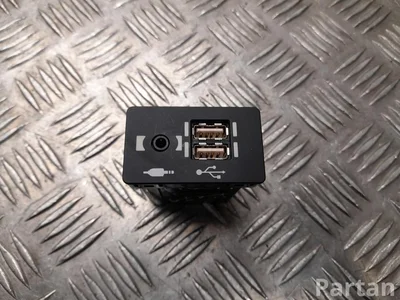 Lexus 86190-24030 / 8619024030 RX (_L2_) 2021 Input device AUX USB - Image 1