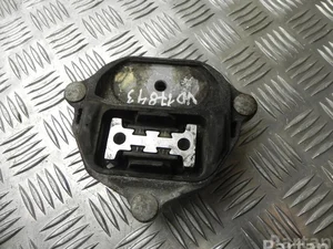 Audi 8K0 399 151  / 8K0399151 Q5 (8R) 2013 Support moteur