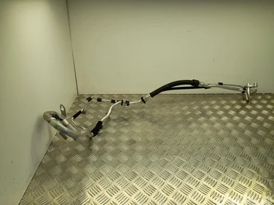 Ford A2138302602 FOCUS III 2012 Climatisation, Tuyaux / Tubes - Image 1