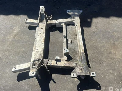 Tesla 104880100A MODEL X 2019 cross member Front - Image 1