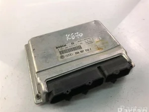 Volkswagen 8D0907558F; 0261204613 / 8D0907558F, 0261204613 PASSAT (3B2) 1999 Unidad de control del motor
