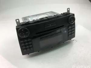 Mercedes-Benz B67823670 C-CLASS (W203) 2005 Radio / lecteur CD
