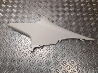 Toyota 62470-02600 / 6247002600 COROLLA ( E210) Sedan 2022 Tapisserie voiture right side - Image 1