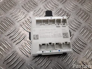 Mercedes-Benz A 223 900 00 39 / A2239000039 GLC X254 2024 Unidad de control de puertas Left Front