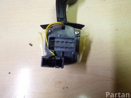 SAAB 17F186 9-5 (YS3E) 2006 Steering column switch