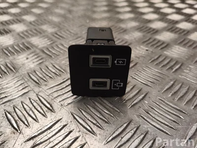 Opel 9848394780, 9831350680 Grandland 2025 Input device USB - Image 1