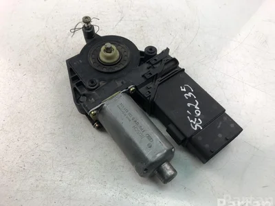 Volkswagen 0130821694 PASSAT (3B2) 2000 Window lifter motor - Image 1