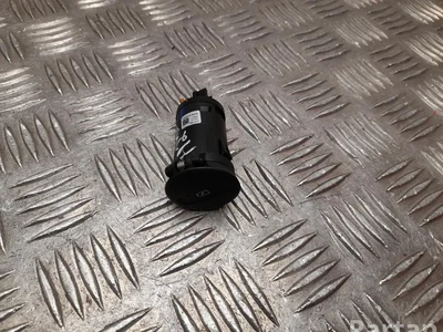 Volvo 32371568 XC60 II (246) 2024 Dispositivo de inserción - Imagen 1