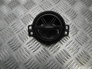 Toyota 55686-52010 / 5568652010 YARIS (_P1_) 2000 Respiradero Central