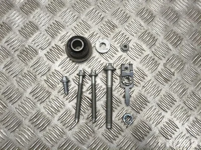 Mercedes-Benz 10944170, 2463330114 A-CLASS (W176) 2018 Gummimetall-Lager - Bild 1