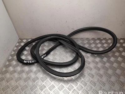 MAN 7C0 837 911 F / 7C0837911F TGE 3.180 2023 Joint d'étanchéité de porte Left Front - Image 1