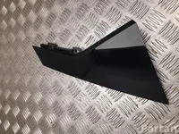 Land Rover K8D2-254A42-AD / K8D2254A42AD Range Rover Evoque II L551 2023 Накладка задней стойки справа