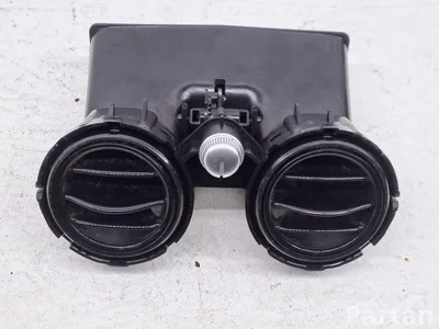 Mercedes-Benz A2058308301 C-CLASS (W205) 2015 Дефлектор - Изображение 1