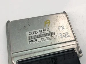 Audi 8E0909552; 0261207494 / 8E0909552, 0261207494 A4 (8E2, B6) 2001 Moduł sterujący silnika
