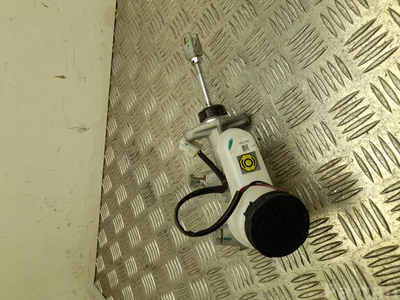 Ligier 0204716523 JS 50 2022 Maître-cylindre de frein - Image 1