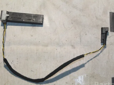 Volvo 30667811 C70 II Convertible 2008 Amplificateur d'antenne - Image 1