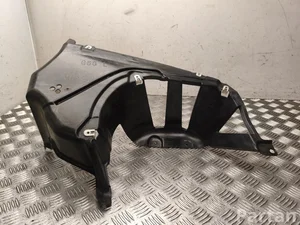 BMW 9881705, 191832-10 / 9881705, 19183210 5 G60 2025 Unterfahrschutz linke Seite Hintere Stoßstange