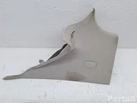 Mercedes-Benz KLASA C (W205) 2015 Poszycie słupka C prawa strona