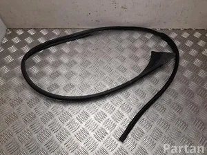 Polestar 8892892251, 1000120452 4 2025 Уплотнитель шахты стекла спереди слева