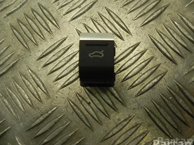 Audi 4K0 959 831 / 4K0959831 A6 (C8/4K) (2018 - ) 2019 Bouton du coffre à bagages - Image 1