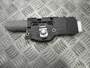 Mercedes-Benz A 167 906 13 06 / A1679061306 GLE (W167) (2019 ...) 2019 Unité de commande pour le contrôle du trappe de toit électrique