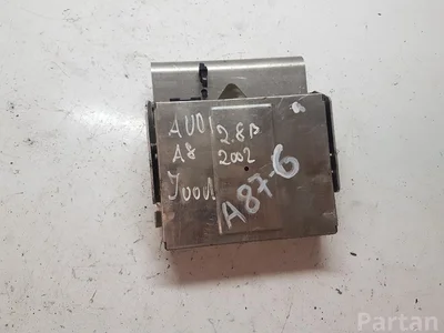 Audi 4D0919894B A8 (4D2, 4D8) 2001 Interface multimédia avec unité de contrôle - Image 1