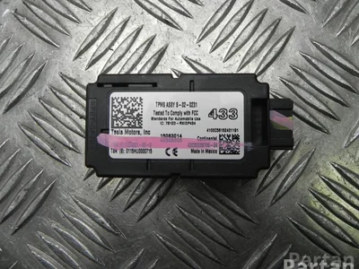 Tesla 1034601-00-B / 103460100B MODEL S 2015 unité de contrôle - Image 1