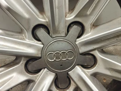 Audi 4G8601025B A7 Sportback (4GA, 4GF) 2013 Jantes en alliage 5x112  R19 ET32 EJ 8.5 - Image 1