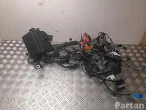 Polestar 8893575492, 80009930 4 2025 Fuse Box