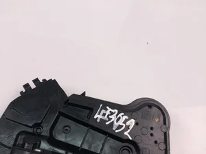 Toyota 69030-53130 / 6903053130 Camry XV70 2019 Serrure de porte