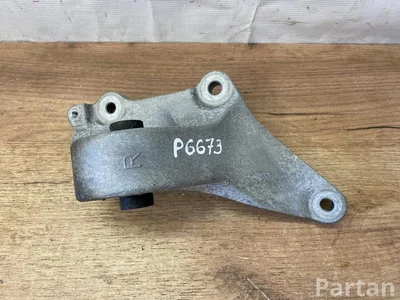 Renault 20230328A MEGANE E 2024 Zawieszenie silnika z prawej - Zdjęcie 1