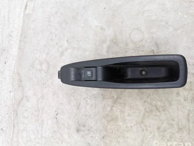 Renault 829614619R CAPTUR (J5_) 2018 Bouton de lève-vitre - Image 1