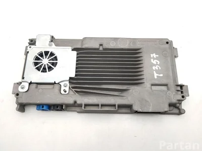 BMW 5A825C5, 62105A825C501, 132640-10, Y15A825C501, 003.000.005 / 5A825C5, 62105A825C501, 13264010, Y15A825C501, 003000005 i4 (G26) 2023 valdymo blokas - Paveiksliukas 1