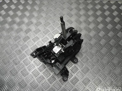 Ford G1EP-7K004-LA3JA6 / G1EP7K004LA3JA6 FOCUS III 2013 Levier de vitesse - Image 1