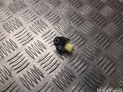 Lexus 89173-47050 / 8917347050 UX (ZA10) 2021 Capteur d'impact (systèmes d'airbag) - Image 1