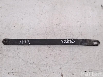 Mercedes-Benz A2056201700 C-CLASS (W205) 2015 Halter für Kühler - Bild 1