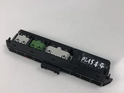 Volkswagen 3G0927132A PASSAT (3G2) 2018 Éclairage d'urgence / interrupteur de danger - Image 1