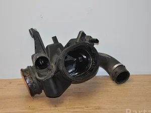 Mercedes-Benz A6540904300 ; A6519050300 / A6540904300, A6519050300 E-CLASS (W213) 2016 Prise d'air / Conduit d'air d'admission