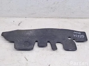 Mercedes-Benz A2058850437 C-CLASS (W205) 2015 Laikiklis sparno