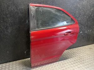 Ford KA+ 2017 Дверь сзади слева