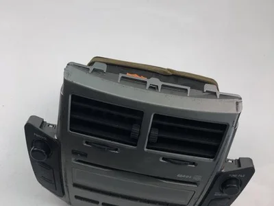 Toyota 86120-0D490 / 861200D490 YARIS (_P13_) 2010 Radio / lecteur CD - Image 1