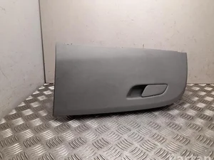 Maxus C00076766-D070, C00076766-A126 / C00076766D070, C00076766A126 Deliver 9 2024 Boîte à gants