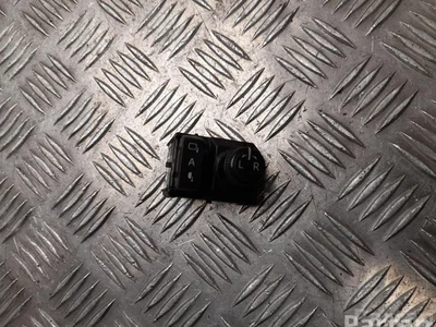 Toyota 84872-F4010 / 84872F4010 C-HR (_X1_) 2019 Bouton de miroir électrique - Image 1