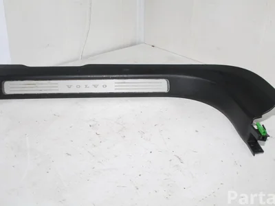 Volvo 31377617 V90 II 2018 Slenksčių apdaila dešinė pusė - Paveiksliukas 1
