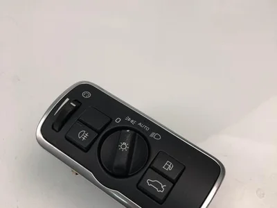 Volvo 31443839 XC60 2016 Light switch - Image 1