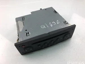 Renault 8200607915B CLIO III (BR0/1, CR0/1) 2007 Radio / lecteur CD