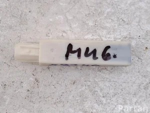 Mazda KD47676NXA CX-30 DM 2025 Wzmacniacz antenowy