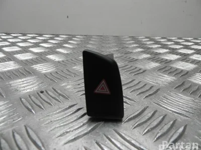 Audi 8R1 941 509 / 8R1941509 Q5 (8R) 2012 Éclairage d'urgence / interrupteur de danger - Image 1