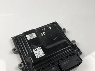 Volvo 31452623 V40 Hatchback 2014 Control unit for engine - Image 1