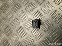 Toyota 8553248030 C-HR II (AX20) 2024 Périphérique d'entrée USB